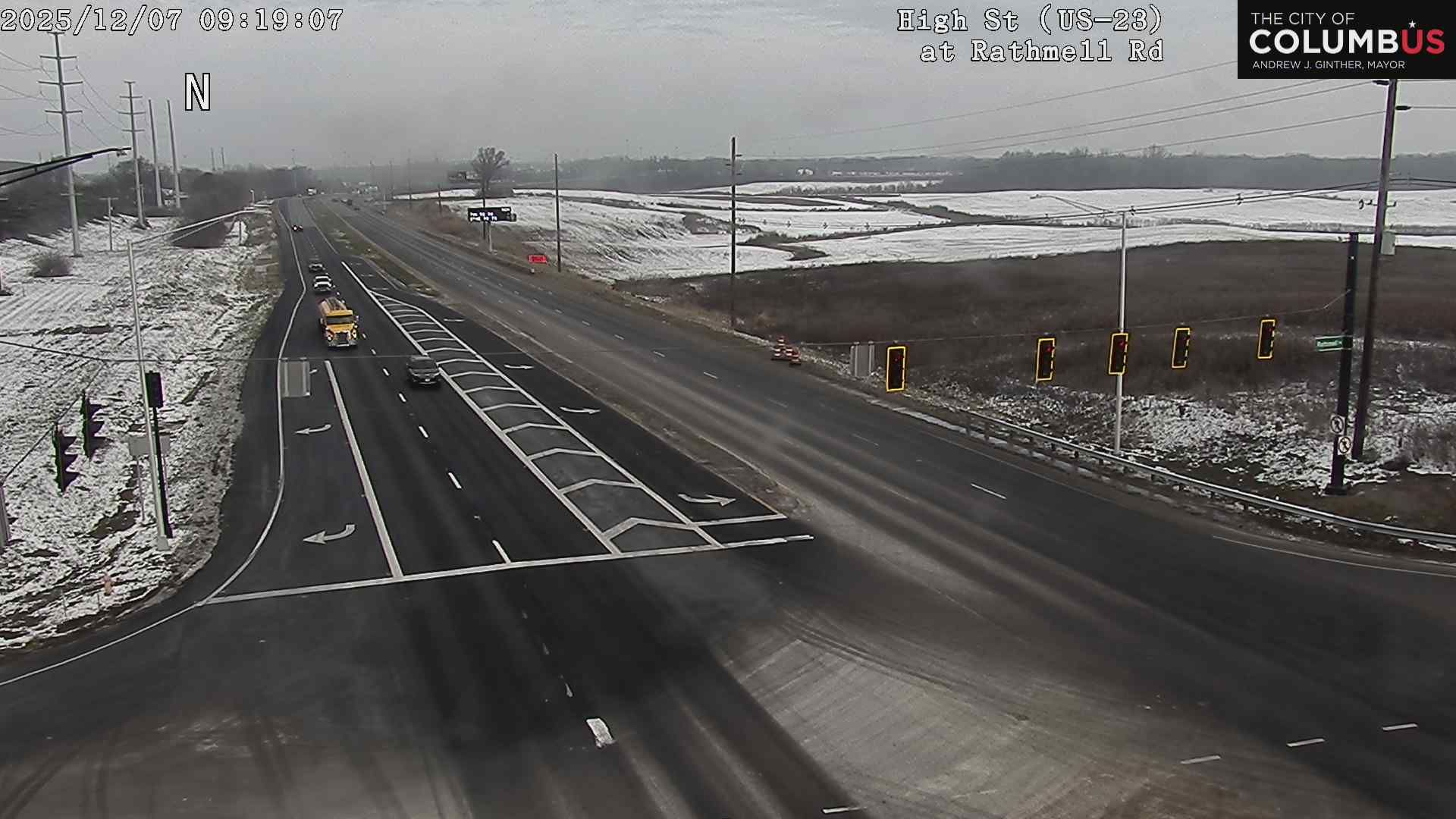 Traffic Cam Hamilton Meadows: City of Columbus) High St at Rathmell Rd