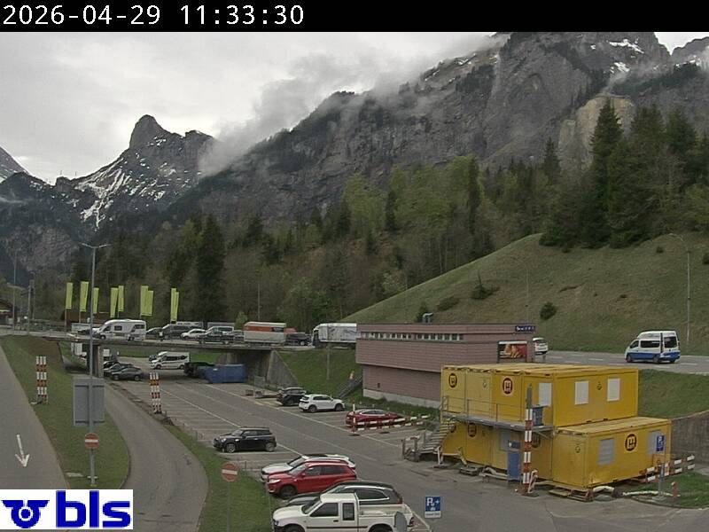 Kandersteg › Süden: Autoverlad Lötschberg