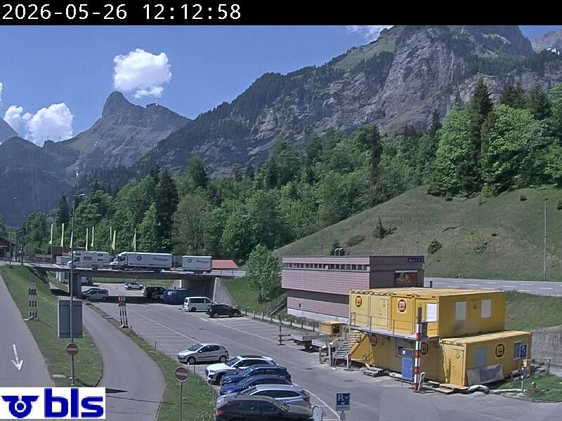 Kandersteg › Süden: Autoverlad Lötschberg