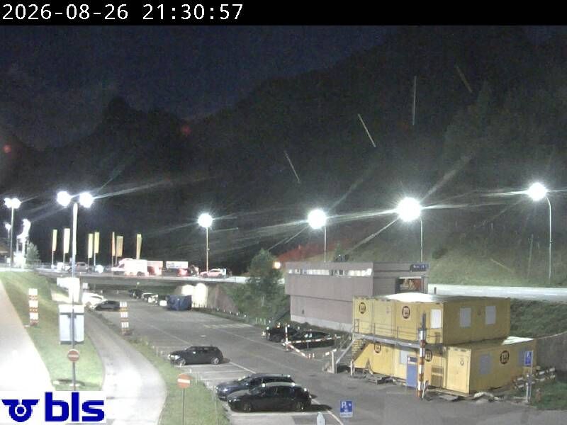 Kandersteg › Süden: Autoverlad Lötschberg