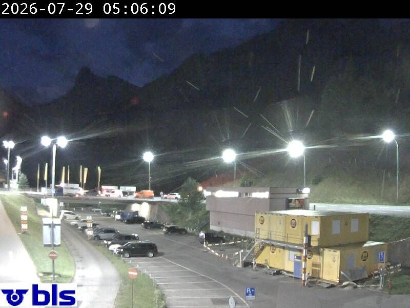 Kandersteg › Süden: Autoverlad Lötschberg