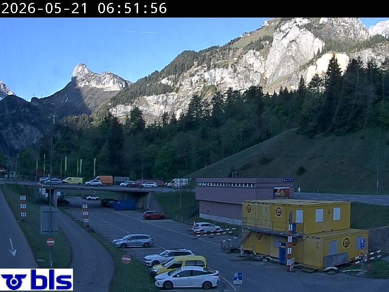 Kandersteg › Süden: Autoverlad Lötschberg
