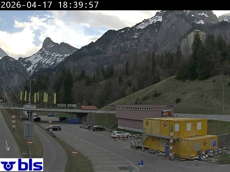 Kandersteg › Süden: Autoverlad Lötschberg