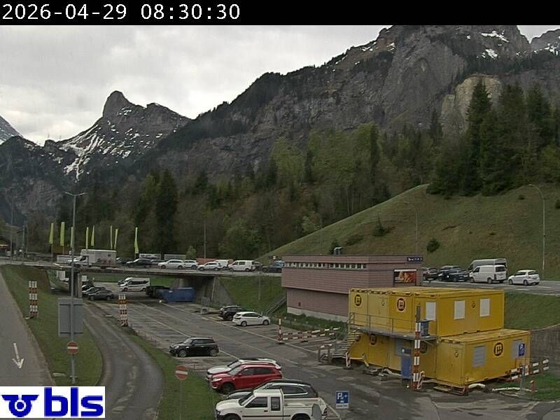 Kandersteg › Süden: Autoverlad Lötschberg