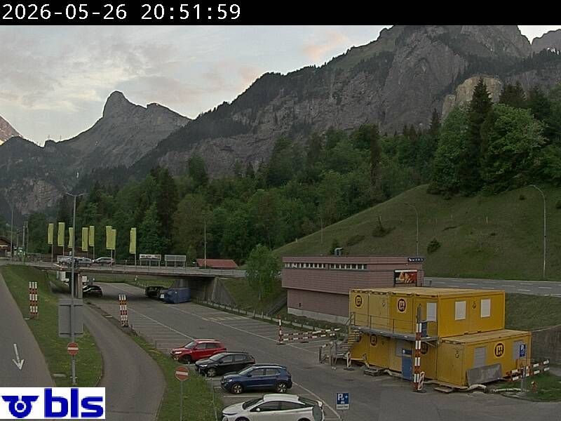 Kandersteg › Süden: Autoverlad Lötschberg