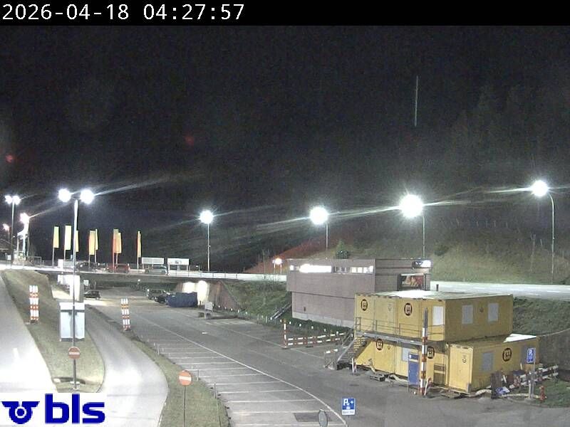 Kandersteg › Süden: Autoverlad Lötschberg