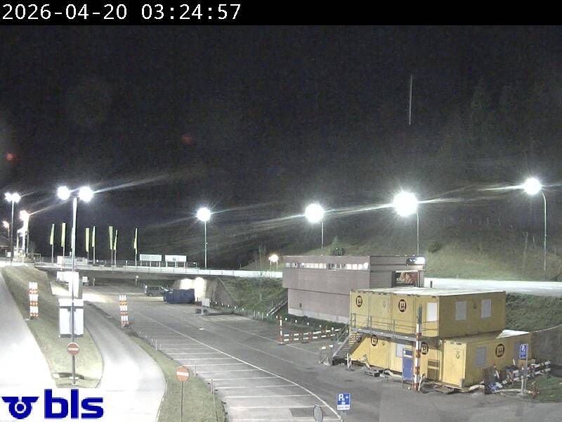 Kandersteg › Süden: Autoverlad Lötschberg