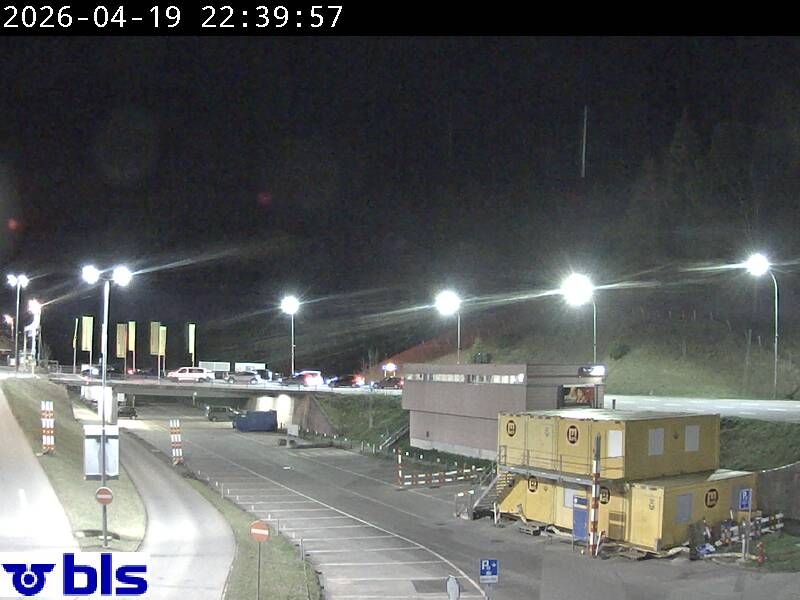 Kandersteg › Süden: Autoverlad Lötschberg