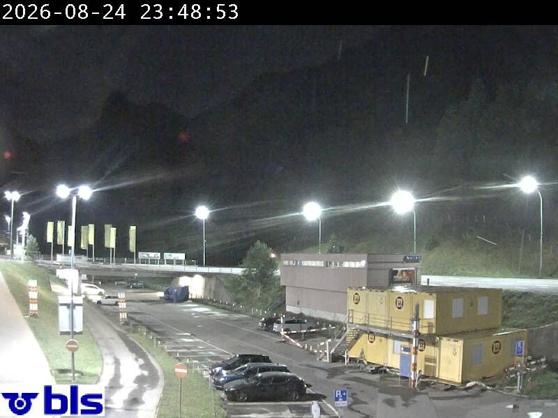 Kandersteg › Süden: Autoverlad Lötschberg