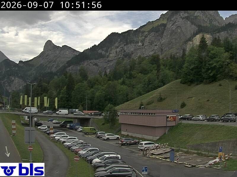 Kandersteg › Süden: Autoverlad Lötschberg