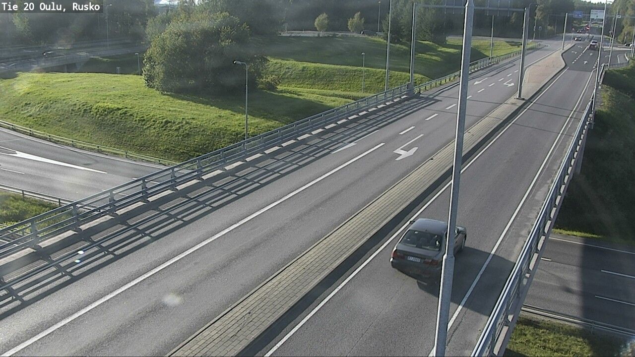 Traffic Cam Oulu: Tie - Rusko - Pateniemeen