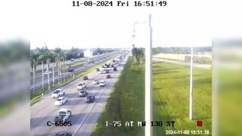 Traffic Cam Miami Lakes: I-75 @ NW 143RD ST