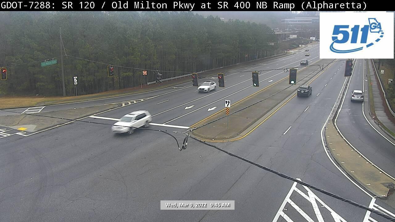 Traffic Cam Country Place: ALPH-CAM-