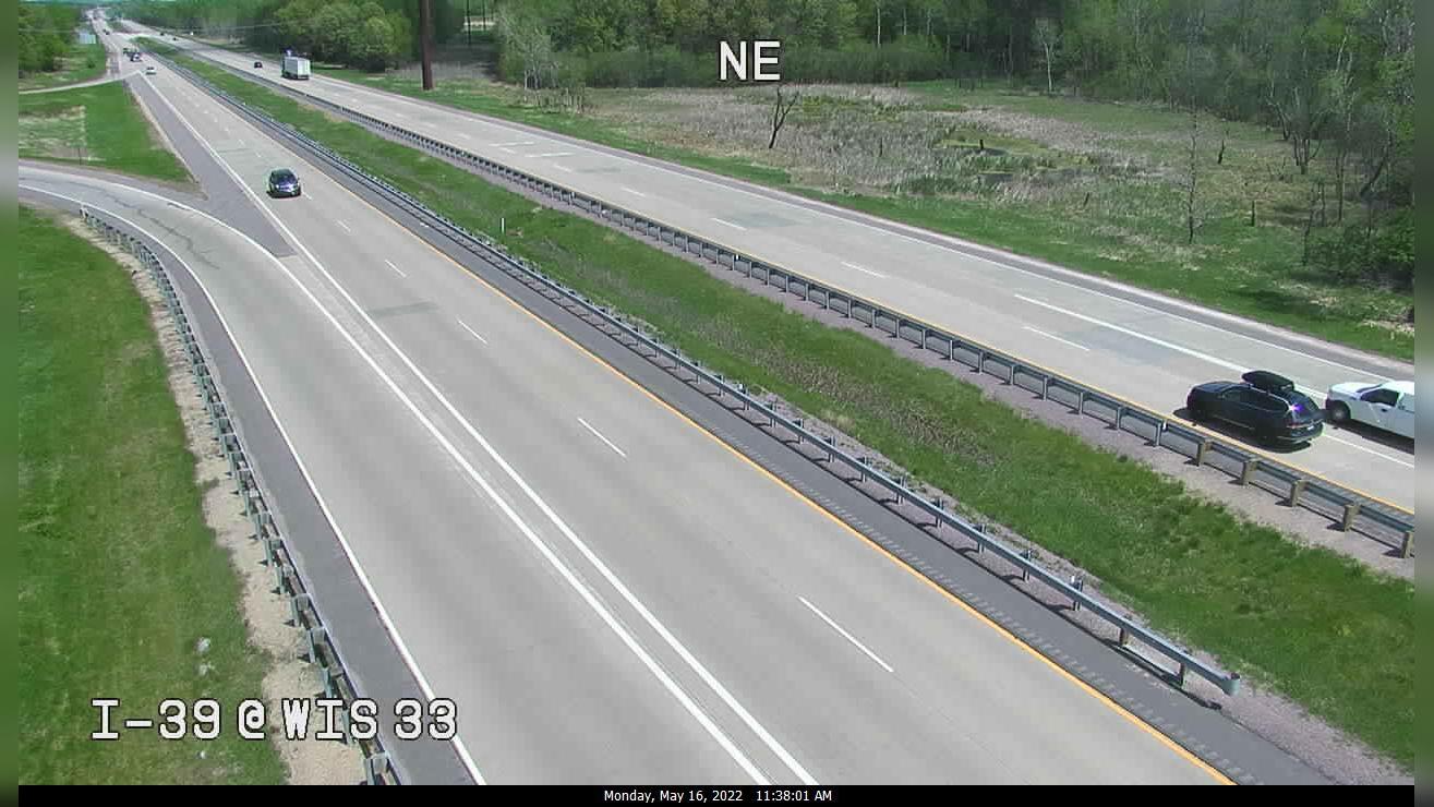 Traffic Cam Portage: I-39 @ WI 33