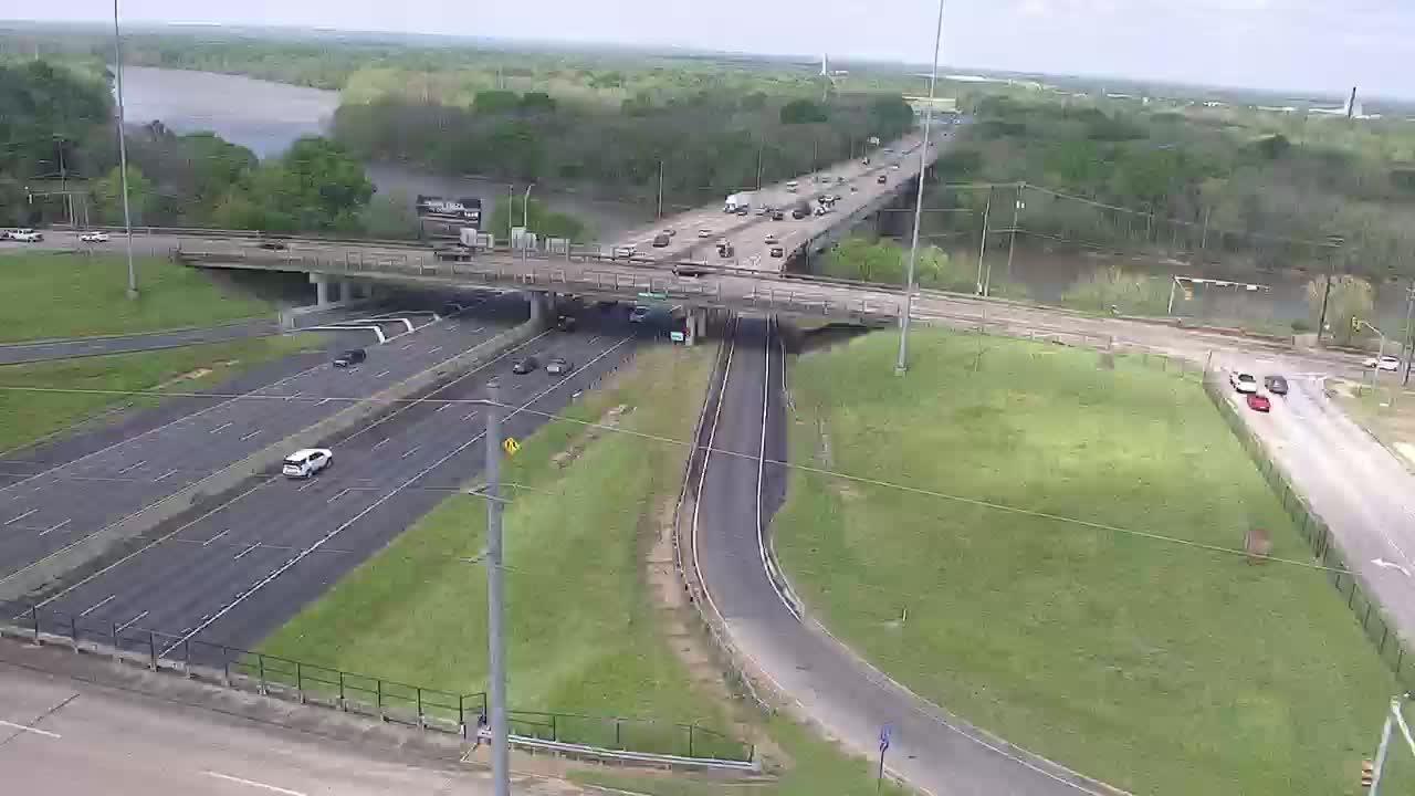 Traffic Cam Montgomery › North: MGM-CAM-C