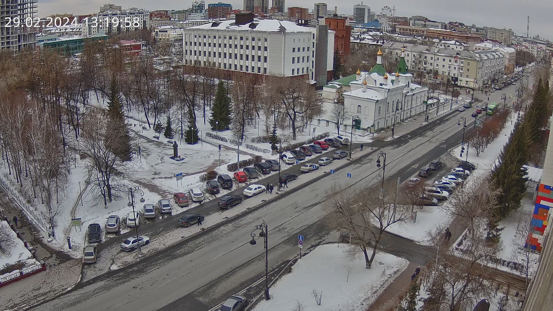 Traffic Cam Tyumen: Сквер Немцова