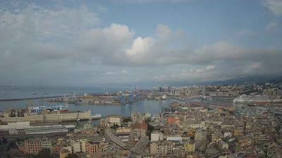 immagine della webcam nei dintorni di Sestri Ponente: webcam Genova