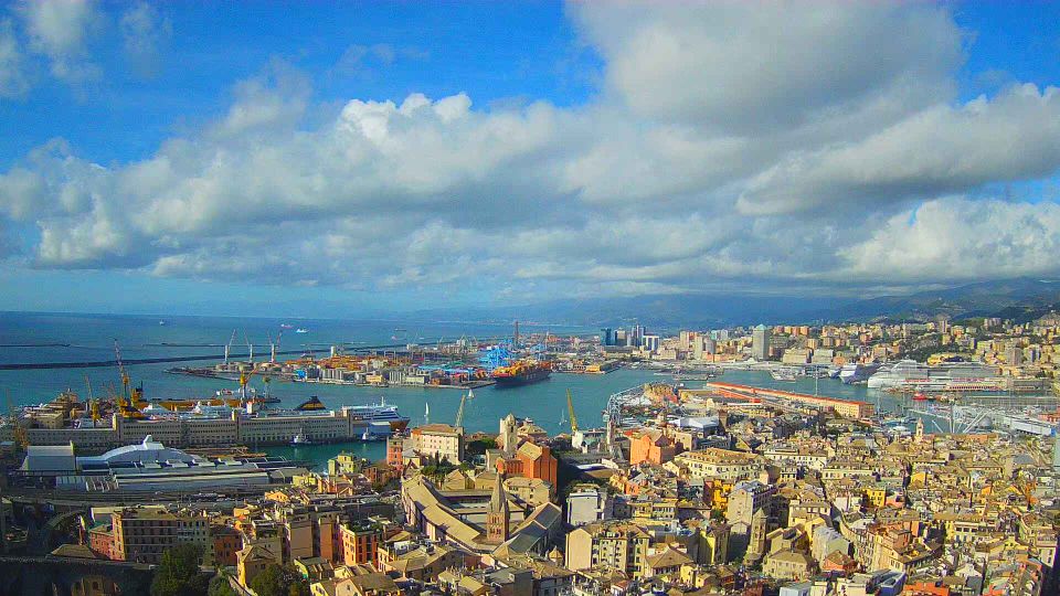 Provincia di Genova during daytime