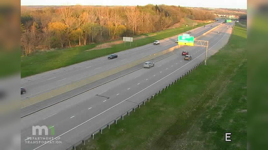 Traffic Cam Rochester: US 52: T.H.52 SB (MP)