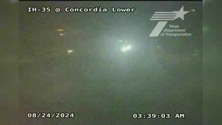 Traffic Cam Cherrywood › North: I-35 @ Concordia Lower