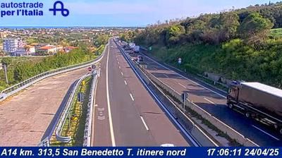 Preview delle webcam di Martinsicuro: A14 km. 313,5 San Benedetto T. itinere nord