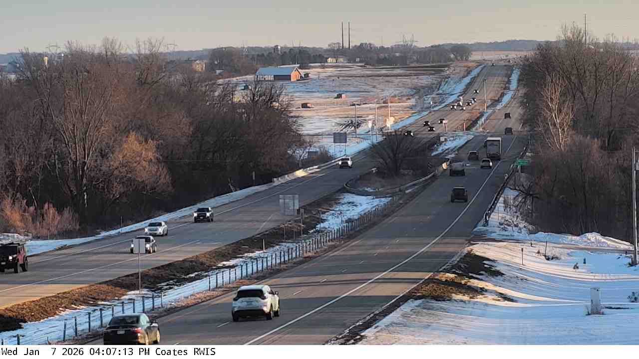 Traffic Cam Empire: US 52: T.H.52 (Coates - MP 110.4): T.H.52 (Coates - MP 110.4) View