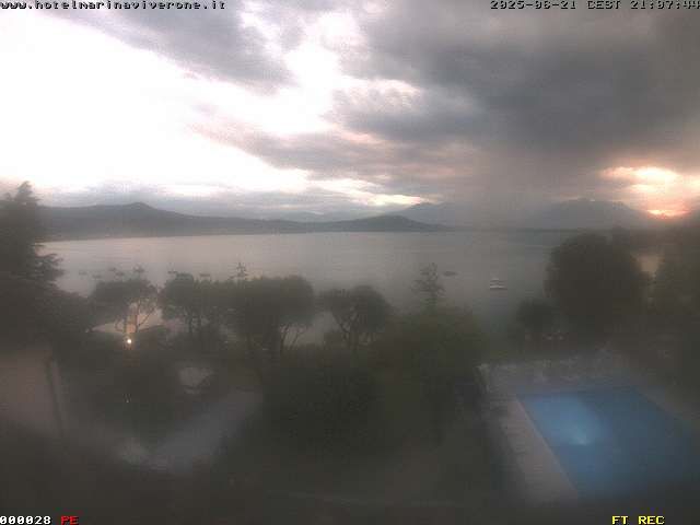 Traffic Cam Roppolo: Hotel Marina - Viverone