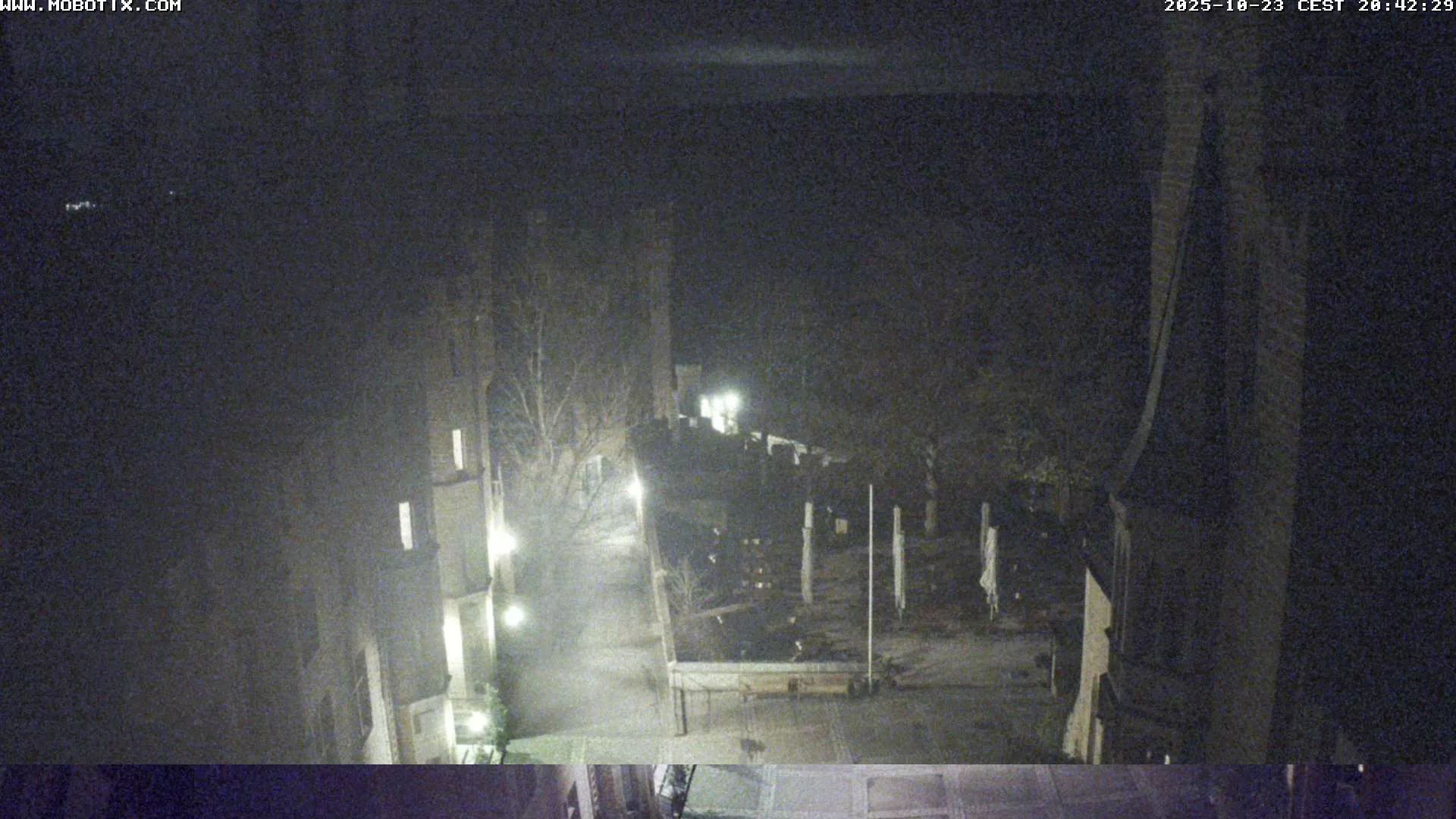 Traffic Cam Hechingen: Burg Hohenzollern, Burghof