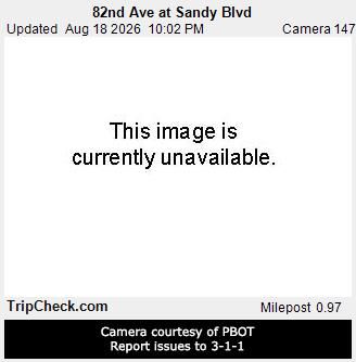 Traffic Cam Maywood Park: ORE213 at Sandy Blvd
