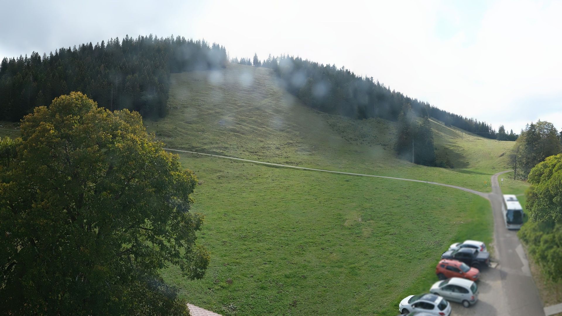 Traffic Cam Buttes: Restaurant de la Robellaz - Val-de-Travers