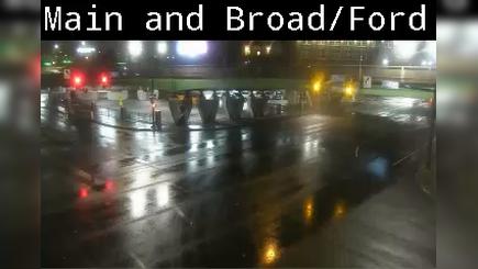 Traffic Cam Rochester: Main St at Broad/Ford