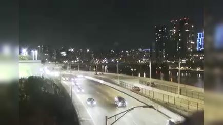 Traffic Cam New York › South: Harlem River Drive at 127 Street