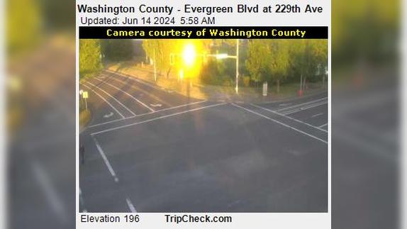 Traffic Cam Hillsboro: Washington County - Evergreen Blvd at 229th Ave