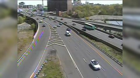 Traffic Cam Hartford: CAM - I-84 WB Exit 46 - Laurel St