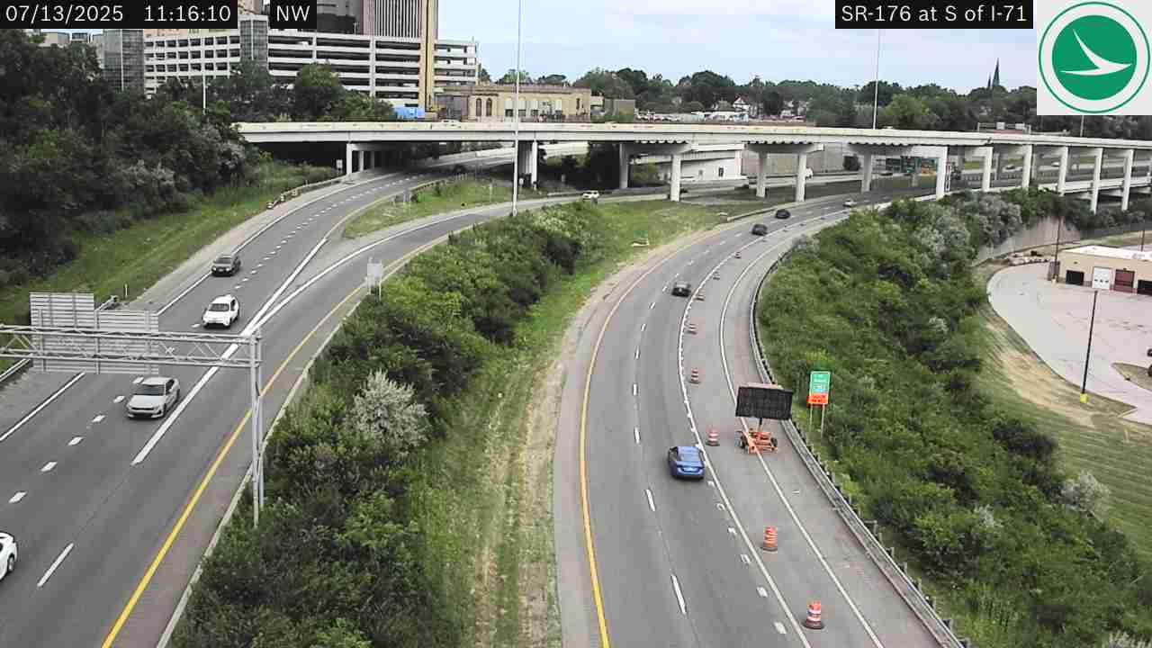 Traffic Cam Brooklyn Centre: SR-176 S of I-71