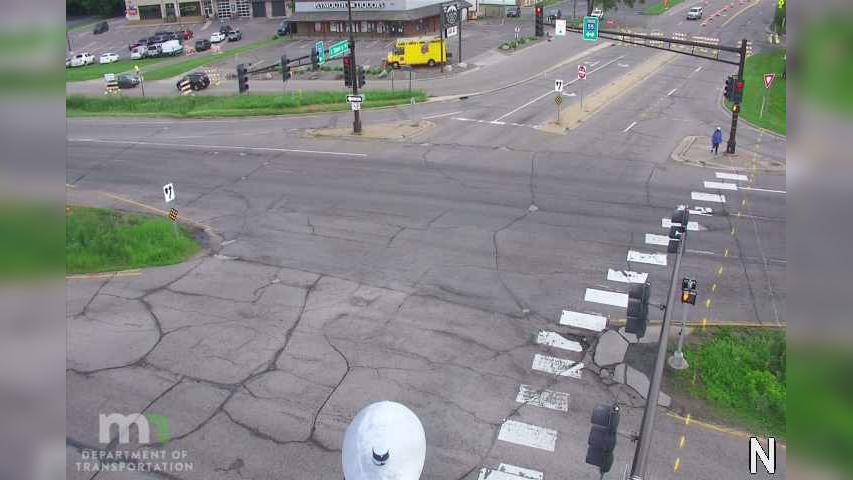 Traffic Cam Plymouth: MN 55: T.H.55 EB @ South Shore Dr