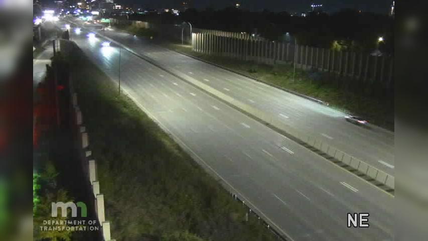 Traffic Cam Central: I-35W: I-35W SB @ 35th St