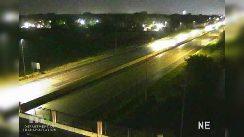 Traffic Cam Brooklyn Park: I-94: I-94 EB @ Zane Ave