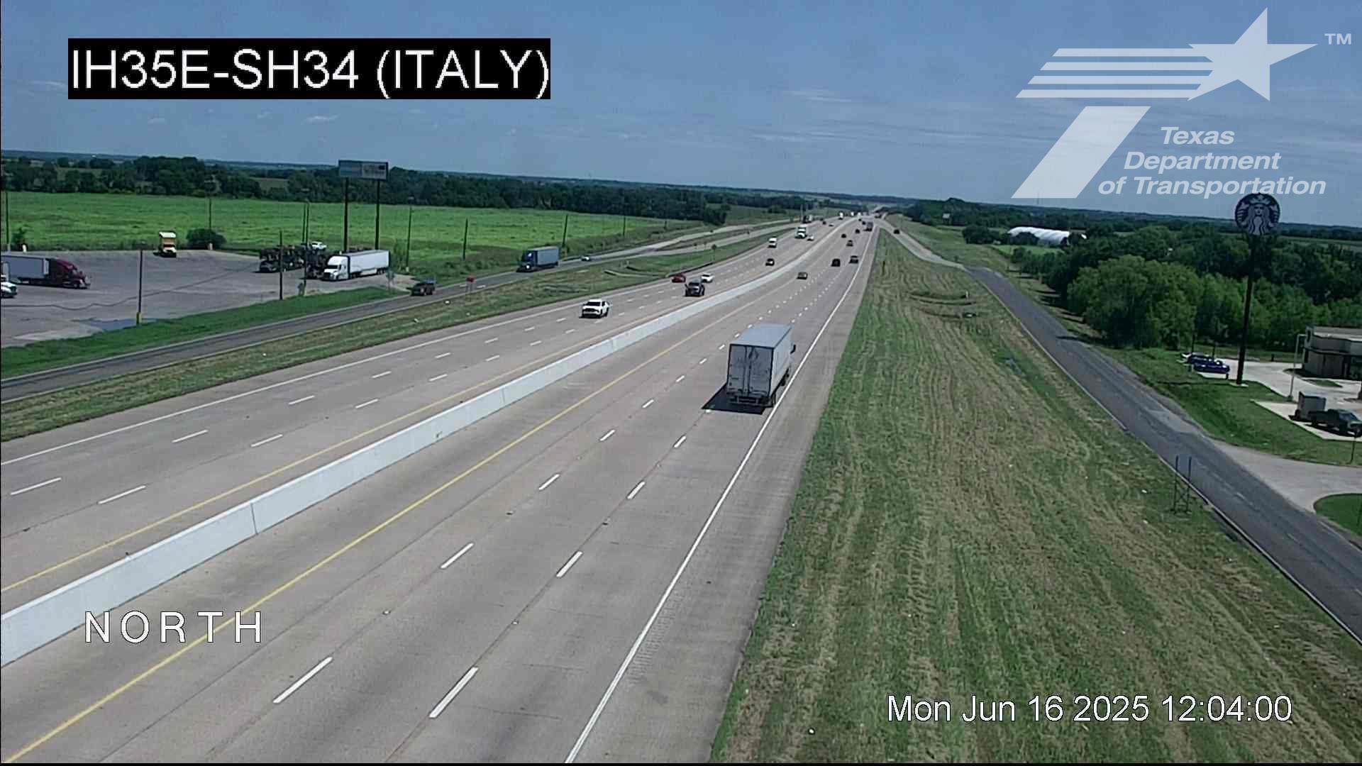 Traffic Cam Italy › North: I-35E @ SH 34