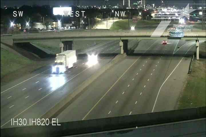 Traffic Cam Fort Worth › East: I-30 @ I-820EL