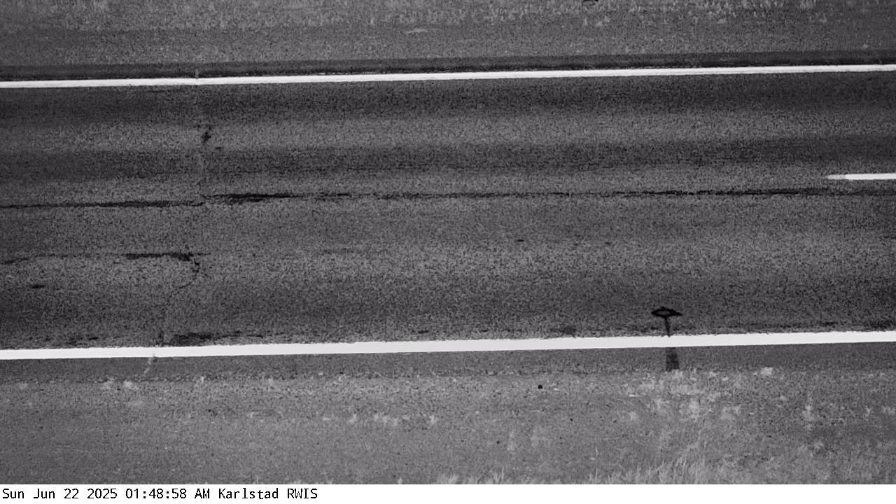 Traffic Cam Karlstad: US 59: U.S.59 - MP 393.3): U.S.59 - MP 393.3) View