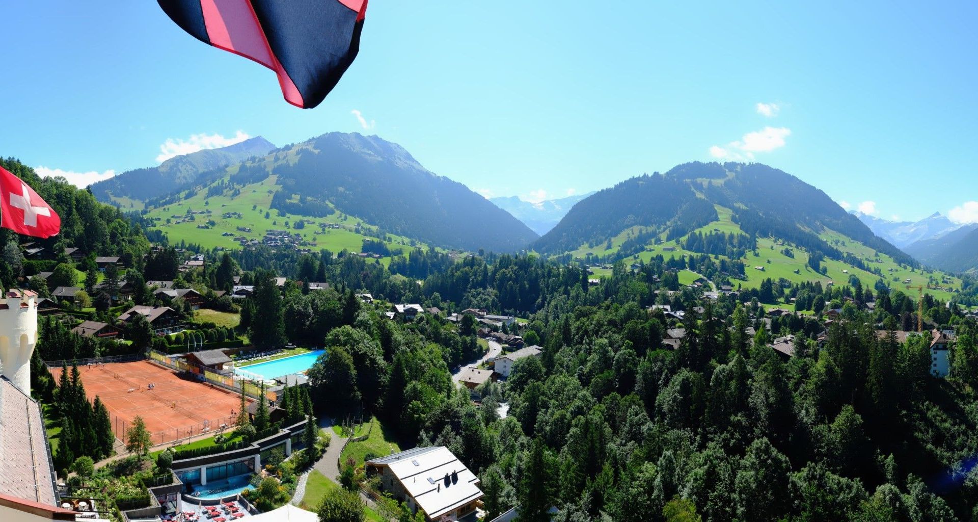 Traffic Cam Saanen: Palace Gstaad