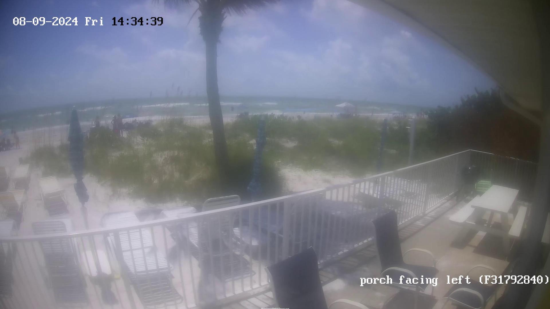 Traffic Cam Holmes Beach › West: White Sands Beach Resort Anna Maria Island