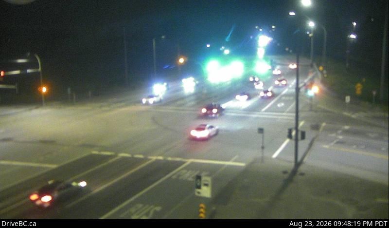 Traffic Cam Pitt Meadows › South-East: Hwy 7 (Lougheed Hwy) at Kennedy Road, looking southeast
