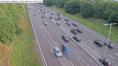 Traffic Cam Bergshamra: Ulriksdals golfbana