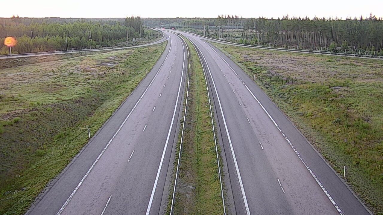Traffic Cam Virolahti: Tie - Saarasjärvi - null