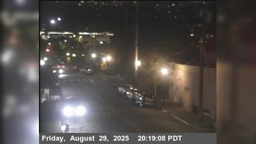 Traffic Cam El Cerrito › South: T257E -- SR-123 : Central Avenue - Looking East