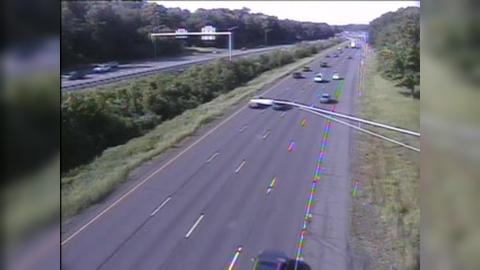 Traffic Cam Rocky Hill: CAM 106 - I-91 NB S/O Exit 23 - S/O Rt. 3 (Cromwell Ave)
