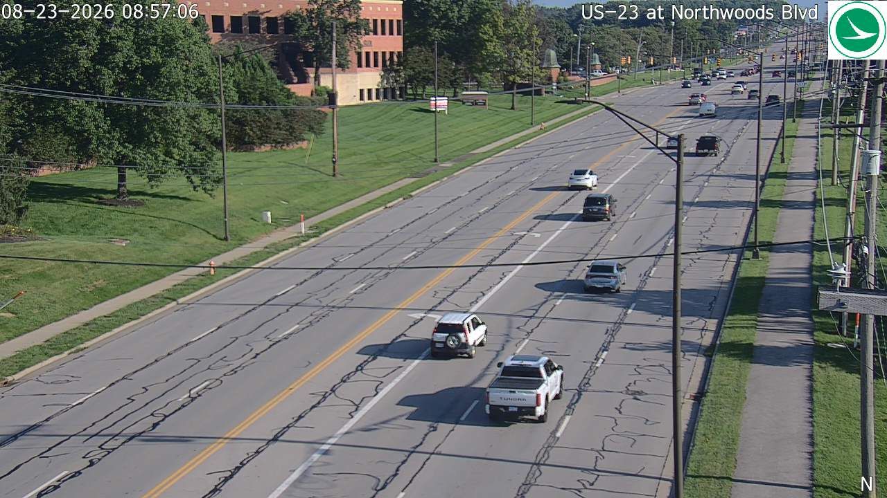 Traffic Cam Columbus: US-23 at Northwoods Blvd