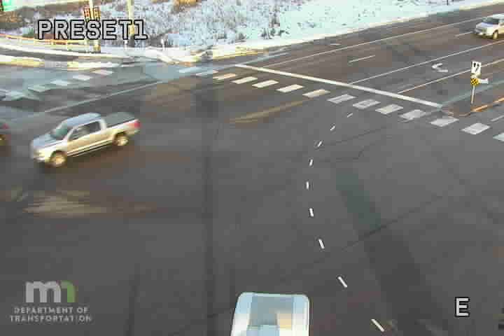 Traffic Cam Medina: T.H.55 EB @ Arrowhead Dr